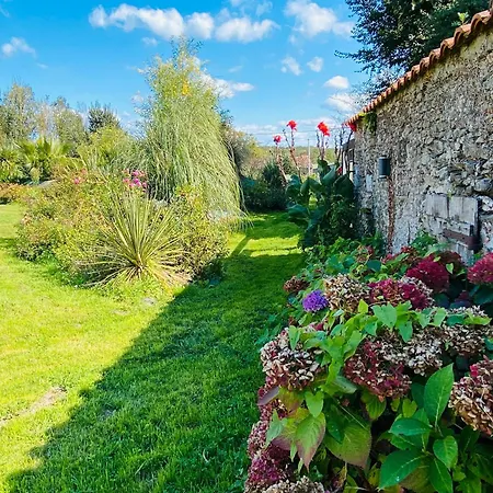 Vakantiehuis La Cour De La Foret