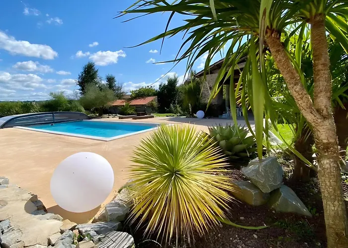 Feriehus La Cour De La Foret *